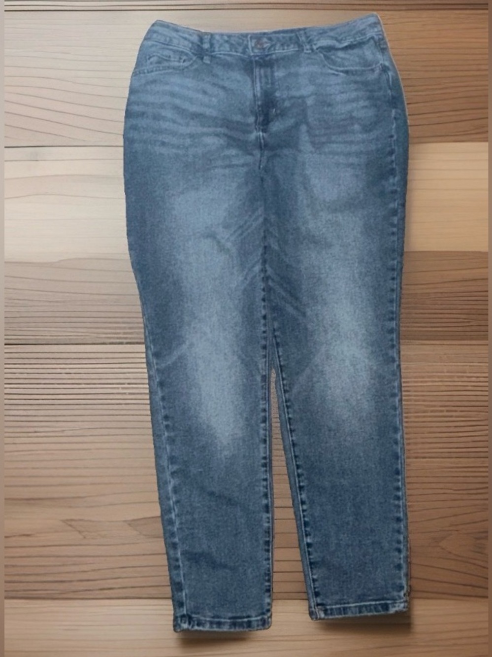 Sonoma Women's Skinny Jeans in Medium Blue Wash 14 Regular EUC